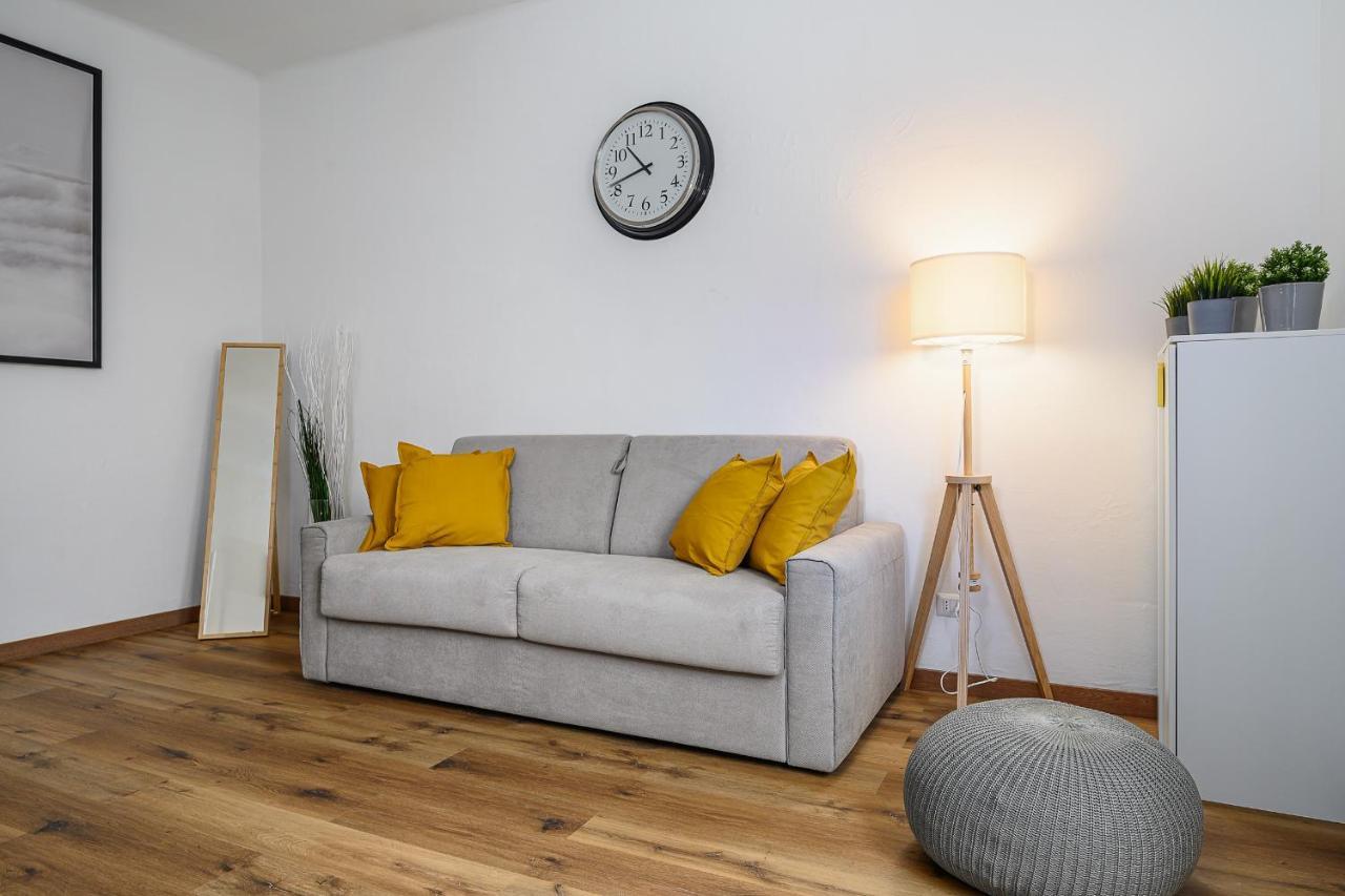 Insubria 8-3dx - Monolocale Cool Apartment Milan