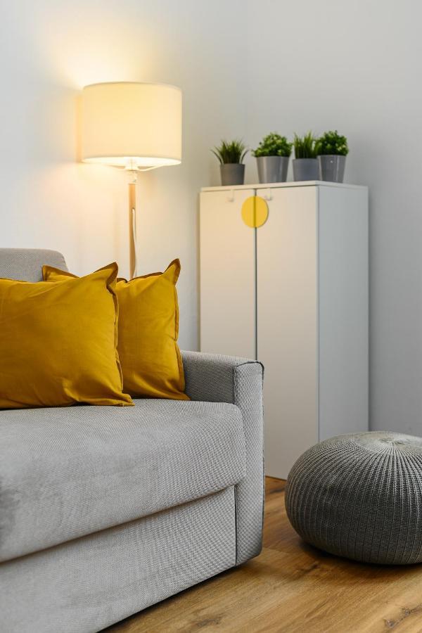 Apartment Insubria 8-3dx - Monolocale Cool *